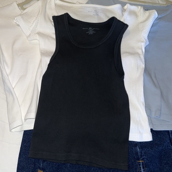 Brandy Melville/ John Galt set of clothing - Picture 5 of 12